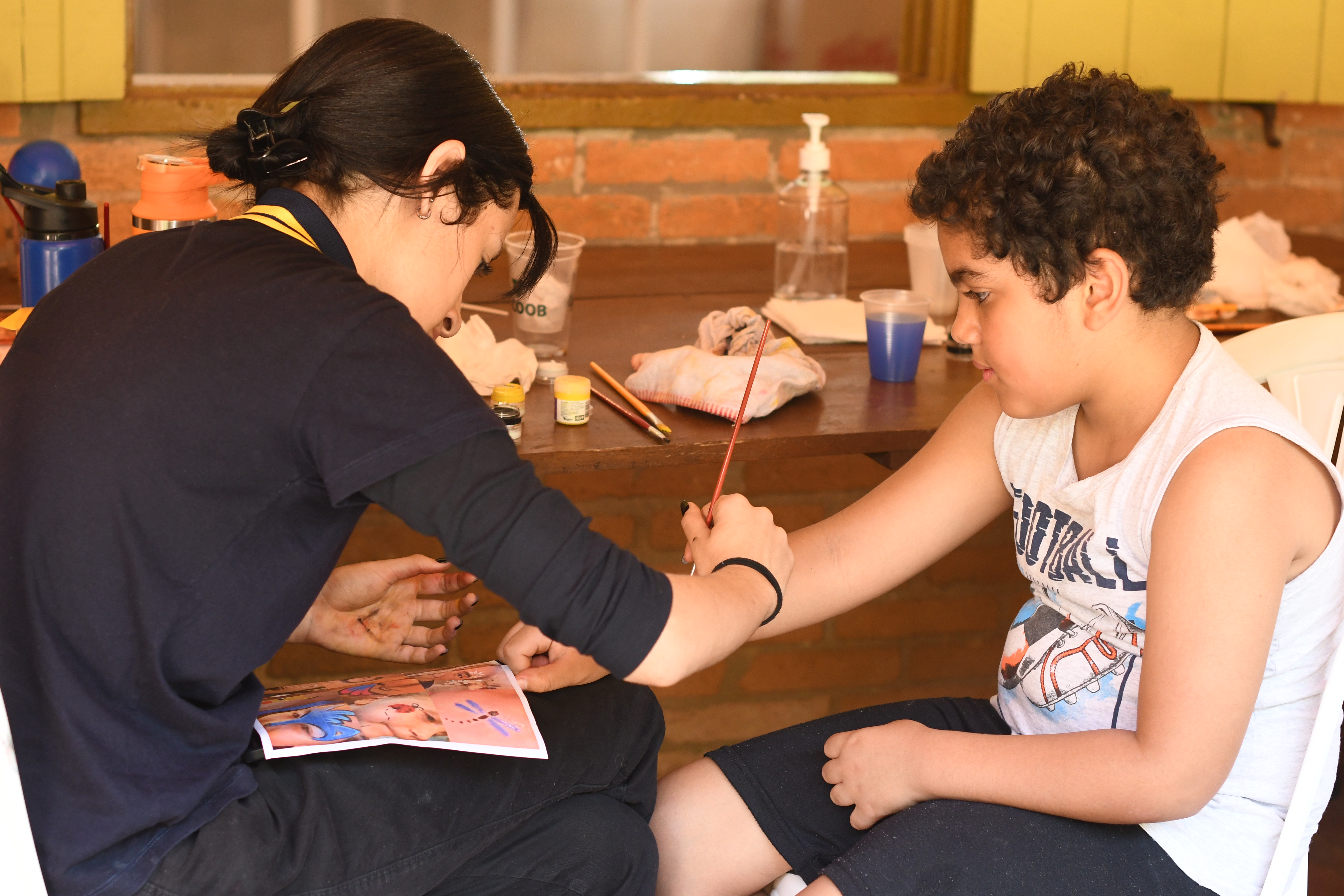 Atividades de pintura e arte para as crianças